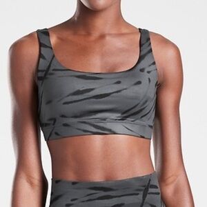 ATHLETA Exhale bra in Anthracite Grey Zebra - size xs